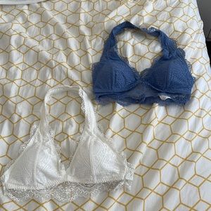NWT Hollister size s white and blue bralette bundle